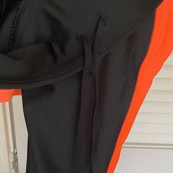 New Under Armour compression heatgear leggings - Picture 11 of 12